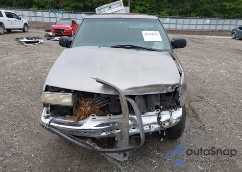 2002 Chevrolet S-10 Ls z USA, uszkodzony, nr VIN 1GCDT13W82K221769